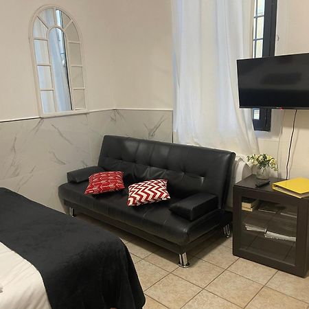 1-Tourist House Bologna-Cefalonia - Self Check-In Dış mekan fotoğraf